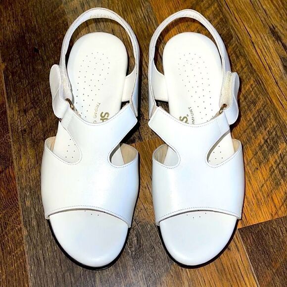 SAS Suntimer Pearl Bone Sandals Size 6 Wide - Picture 1 of 16